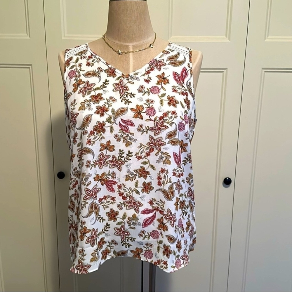 Red and Green Sleeveless Floral Tank Top